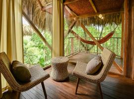Cabin Nestled in Bamboo Forest, Hütte in Armenia