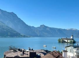 Wolfis Traunseeblick - mit kostenlosem Parkplatz direkt an der Unterkunft, apartmán v destinaci Gmunden