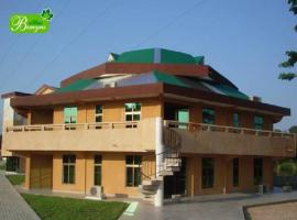 Hotel Bimyns, hotel v destinaci Djérigbé