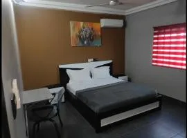 Deluxe Double Bed in Royal Blue Guest House and Bar 02