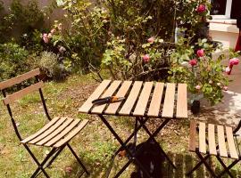 Ibis Rouge, hotel in Villars-les-Dombes