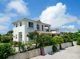 Hills Villa Miyakojima, pet-friendly hotel in Miyako-jima