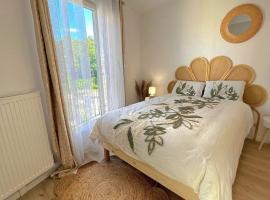 Appartement élégant et lumineux, hôtel à Romainville