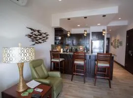 360 Splendor 207B-Ocean View Condo-Breakfast Included!