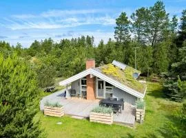 Gorgeous Home In Blokhus With Wifi