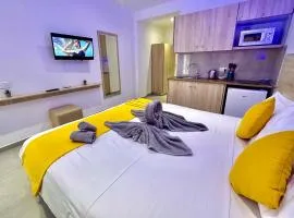 Sun Plaza Suites - Adults Only