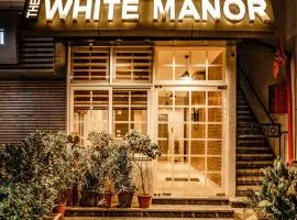 Tripli Hotels White Manor