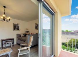 Nice Apartment In Cosne-Cours-Sur-Loire, hotel en Cosne-Cours-sur-Loire