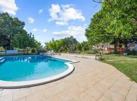 Amazing Apartment In Lozovac With Wifi