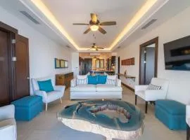 360 Splendor 104A-Ocean View Condo With Breakfast