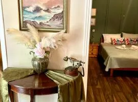 Sunny apartment portaria