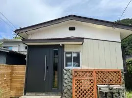 信玄小屋一号 駅5分の好立地 リノベ済古民家 駐車場付 最大7名宿泊可能