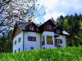 Noclegi Ostoja Gromadzyń, hotel di Ustrzyki Dolne