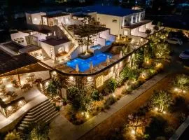 Oliving Mykonos Luxury Suites
