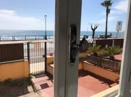FRONTE MARe VIALE CIRCE