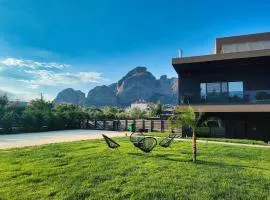 Meteora Smart Suites