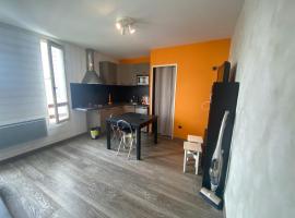 Appartement Le SKICOSY à Guzet Neige, hotel v destinaci Ustou
