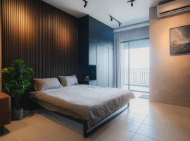Louis Homestay at Netizen Residence SOHO, hotel in Cheras