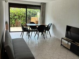 Appartement proche de la mer, ξενοδοχείο σε Σαιντ-Μαρί-ντε-λα-Μερ