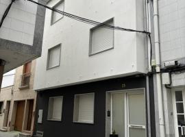 Apartamentos turísticos Demar, hotel v destinaci O Grove