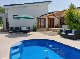 Village Romantic Apartments by Český Krumlov - adults only