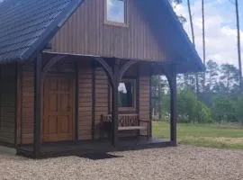 Chatka nad jeziorem