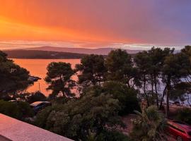 Lazaneo Seafront Apartments, Jelsa Hvar