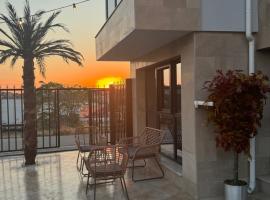 Ivon Apartments, hotel i Sozopol