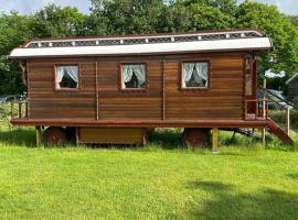 Pipowagen, tented camp en Sleen