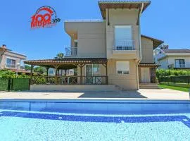 Paradise Town Villa Legend
