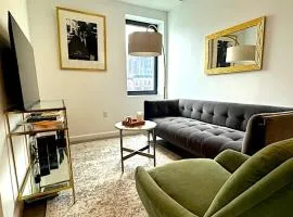 Huge Modern 2 bedroom in Little Italy