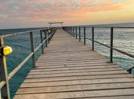 منتجع جولدن بيتش 1, Hotel in Raʼs Matarma