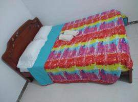 Casa acogedora Girardot 150mts, hotel in Girardot