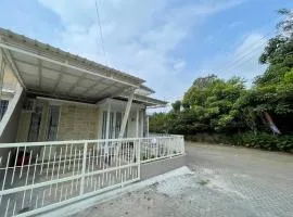 Andaru Villa Batu