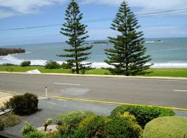 Commodore 2 2-18 Basham Rd Port Elliot - Linen Included, hotel in Port Elliot