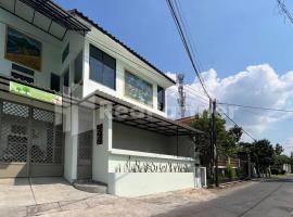Trubus Guesthouse Syariah Magelang mitra RedDoorz, hotel v destinaci Sumberrejo