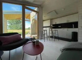 203-Modernes Tiny House an der Elbe mit Blick ins Grüne