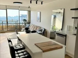 The Summit Apartments - Spacious 9th floor apartment
