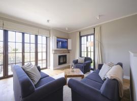 Reetland am Meer - Luxus Reetdachvilla mit 3 Schlafzimmern, Sauna und Kamin H18, ξενοδοχείο σε Dranske