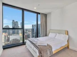 3BR 2BA Chic Apt with Parking NOT ACTIVE