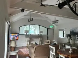 Darcy Magee Apartment No2