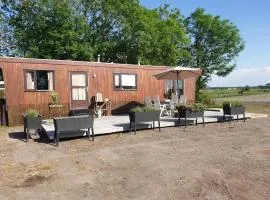 Donnas Place