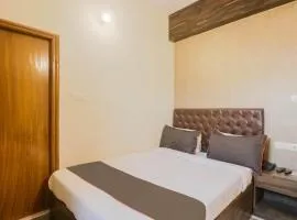 Collection O Kewal Palace Hyderabad Gate