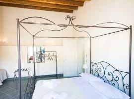 San Domenico Appartaments, hotel in Noto