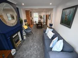 Wisteria Cottage Town Centre FREE PARKING