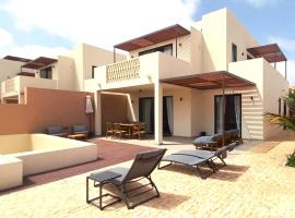 Vila Cristina Alojamento, Praia Estoril, Boa Vista，位于萨尔雷的低价酒店