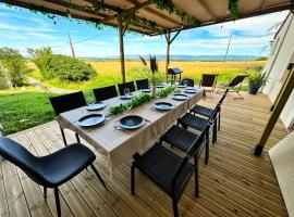 Le Cottage, hotel v destinaci Aguts