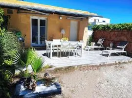Maison confortable à La Ciotat avec terrasse privée
