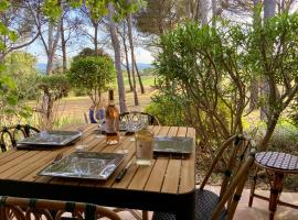 G&icirc;te Confortable Vue Exceptionnelle - Golf de Saumane