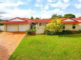 4 Beds Family House at Sunnybank Hills